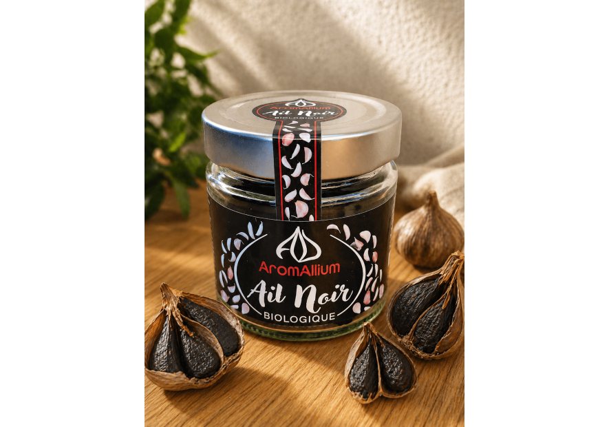 L' Ail noir est un aliment connu pour aider à  baisser le cholestérol et améliorer le systeme cardio-vasculaire naturellement